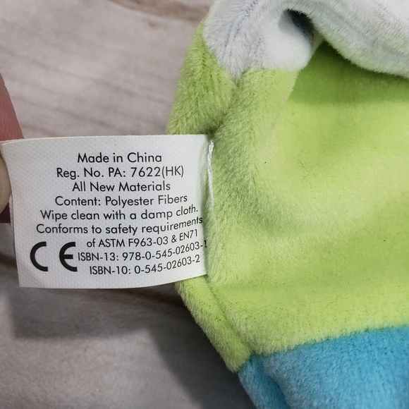 Scholastic Old MacDonald Plush Hand Puppet Board Book Farm Animals 2007 - Picture 10 of 11